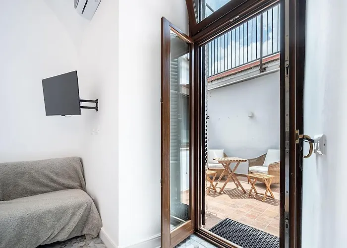 Aeterna Rhome - Domus Piramide Apartment