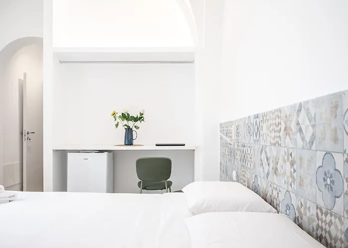 Aeterna Rhome - Domus Piramide *
